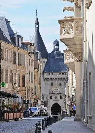 Du Chastenoy - Vieille Stanislas * נאנסי